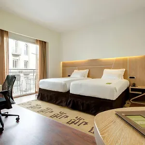 4* Отель Hilton Garden Claridge