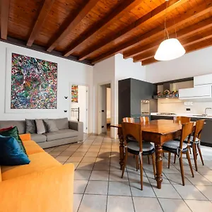 https://mirko-apartment.hotelinveneto.com